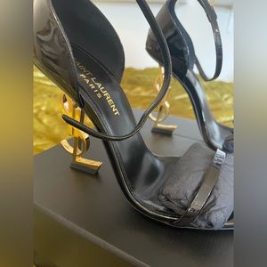YSL OPYUM SANDALS IN BLACK PATENT LEATHER WITH GOLD HEEL LOGO 6.5